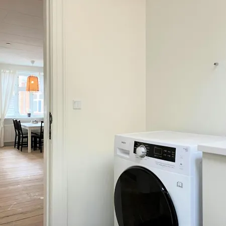 Spacious For 6 Apartment *