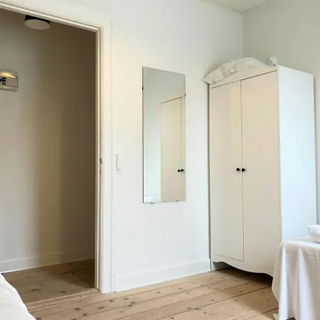Spacious For 6 *