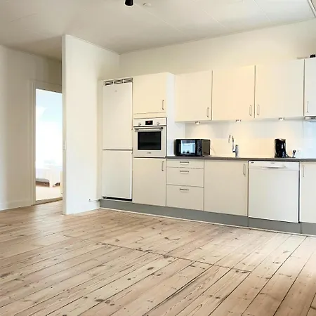 Spacious For 6 Esbjerg